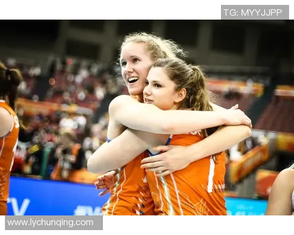 重庆羽毛球队在世锦赛积分榜上以62分稳居第一名展现强劲实力