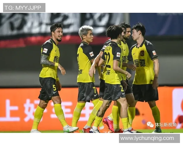 重庆网球队在大师赛中的团队协作表现分析与点评